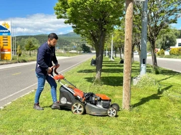 Bozüyük’te yeşil alanlarda çalışmalar devam ediyor
