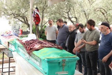 Bu acıya yürek dayanmaz: Ailesinden 4 kişiyi toprağa verdi