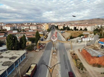 Bu ilçede yaşayanlar iki adımla il değiştiriyor
