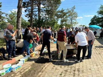 Bu köyde kurban eti girmeyen ev kalmıyor
