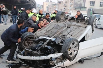 Hurdaya dönen araçtan sağ çıktı