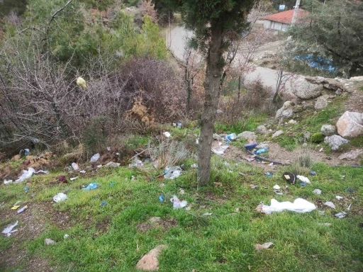 Buldan’da tatlı suyu ile ünlü Hasansuyu  çöplüğe döndü
