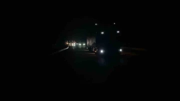 Burdur-Antalya karayolunda LPG tankeri devrildi, sızıntı nedeniyle yol çift taraflı trafiğe kapatıldı
