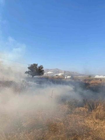 Burdur’da 30 dönüm hububat tarlası küle döndü
