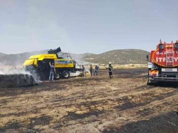 Burdur’da balya makinesinden çıkan yangında 9 dekarlık arazi kül oldu
