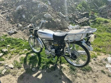 Burdur’da çaldıkları motosikletler ile yakalanan 2 şüpheli tutuklandı
