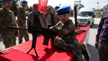 Burdur’da engelli gençler temsili askerlik yaptı
