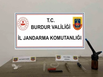 Burdur’da uyuşturucu ve kaçakçılık operasyonlarında 2 şahıs tutuklandı
