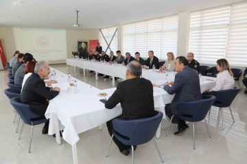 Burdur Valisi Türker Öksüz: &quot;Kadına yönelik şiddetle mücadelede ilkemiz sıfır tolerans&quot;
