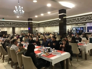 Burhaniye’de şehit aileleri ve gaziler için iftar düzenlendi
