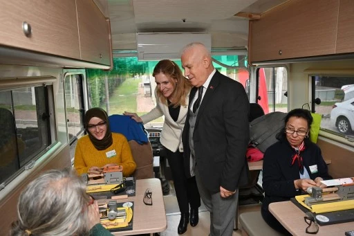 Bursa Büyükşehir Belediye Başkanı Bozbey kadınlara seslendi: Ses çıkaralım, suskun kalmayalım