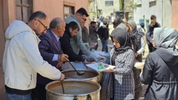 Bursa'da 671 yıldır devam eden geleneksel 'Dede aşı' yemeği 