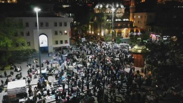 Bursa çarşılarında bayram yoğunluğu yaşandı