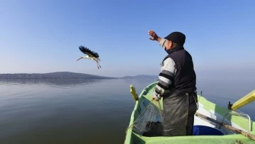 Bursa'da dünyaca tanınan 'Yaren' leylek Adem amcaya veda etti