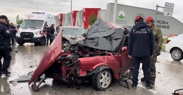 Bursa'da hurdaya dönen otomobilden 2 ölü çıktı 