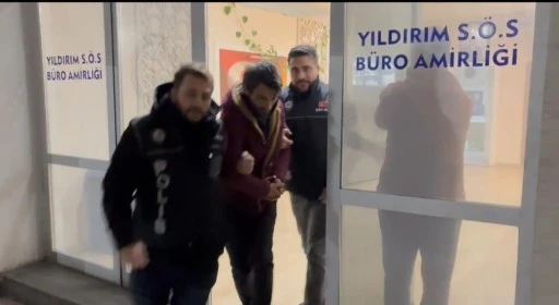 Bursa'da uyuşturucuları “Annemin dediği gibi olsun” yazılı yastık kılıfına sakladılar