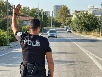 Bursa'da yapılan uygulamalarda çok sayıda ruhsatsız tabanca ele geçirildi