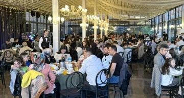 Bursa Dilek Tekstil ailesi iftarda buluştu