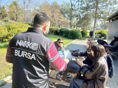 Bursa Narko polisi vatandaşı bilgilendirmeye devam ediyor!