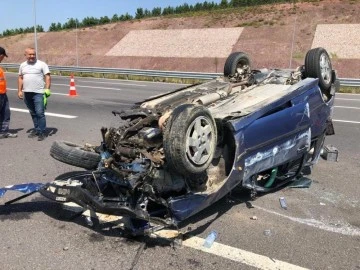 Bursa plakalı araç Kuzey Marmara Otoyolu'nda kaza yaptı: 5 yaralı 