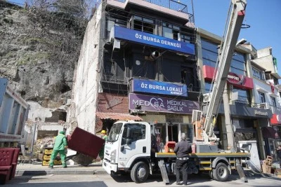 Bursa Tophane Surları özgürlüğüne kavuşuyor