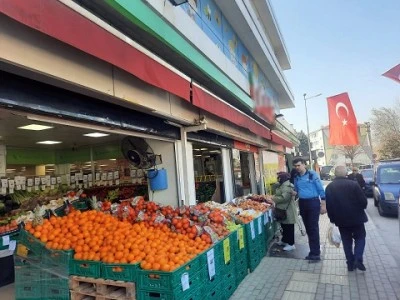 Bursalıların isyan ettiği kaldırım işgaline Osmangazi Belediyesi'nden müdahale