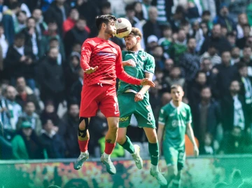 Bursaspor fırsat tepti !  