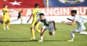 Bursaspor’da ilk deplasman galibiyetinin mutluluğu yaşanıyor