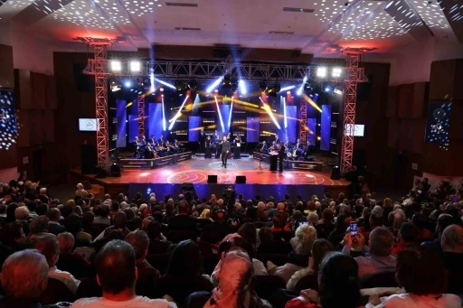 TRT Sanatçıları Şehir Konserleri Bursa'daydı 