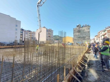 Büyük sel afetinde yıkılan müftülük binasının temeli yeniden atıldı