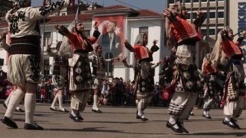 Büyük Zafer Bursa'da gururla kutlandı 