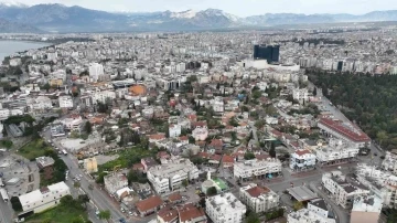 Büyükşehir Belediyesi Balbey’de ilk kazmayı vurdu
