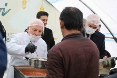 Büyükşehir’den 5 bin aileye Ramazan desteği
