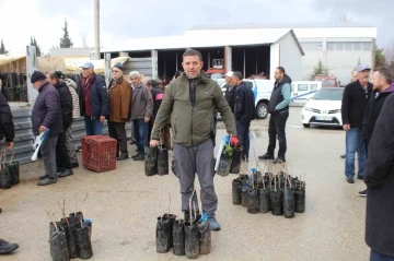 Büyükşehir’den Korkutelili üreticilere destek
