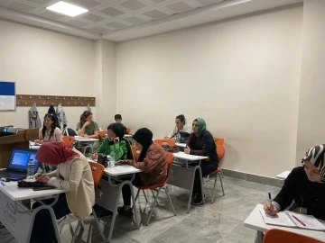 Büyükşehir’in projesi ile evde bakım verecek kişiler özel eğitim alıyor
