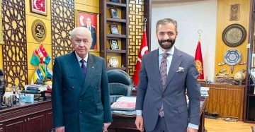 Çakır MHP Genel Merkezi’nde
