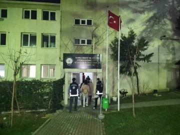 Çalışma izni olmayan 8 yabancı uyruklu yakalandı