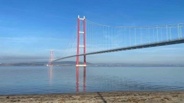 Çanakkale Boğazı gemi geçişlerine yeniden açıldı
