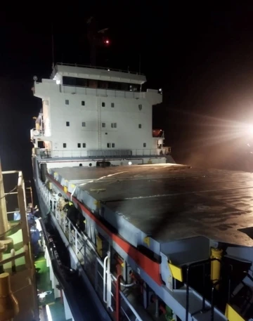 Çanakkale Boğazı’ndaki gemi yangını 