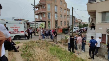 Cinnet getiren baba, eşini ve çocuğunu pompalı tüfekle öldürdü, intihar etti