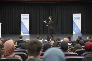 Canik’te öğrencilere ‘Griden Beyaza’ semineri
