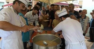 Çarşamba’da aşure dağıtımı gerçekleşti
