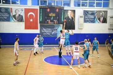 Çayırova Belediyesi, Nazilli Belediyesi’ni  86-73 mağlup etti
