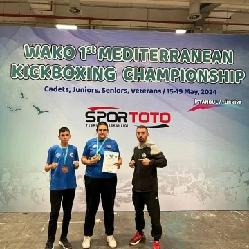 Çayırovalı sporcuların kick boks başarısı
