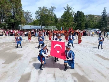 Çemişgezek’te 23 Nisan Ulusal Egemenlik ve Çocuk Bayramı etkinlikleri
