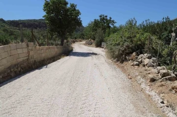 Cerityeniyapan’da, tüm yollar kilitli parke taşıyla döşenecek
