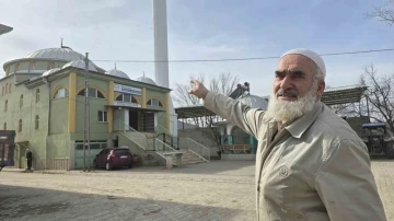 Cesaretiyle takdir topladı, dedeyi cami kubbesine tırmanırken görenler gözlerine inanamadı
