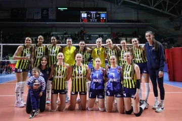 CEV Şampiyonlar Ligi: Fenerbahce Opet: 3 - Grupa Azoty Chemik Police: 1