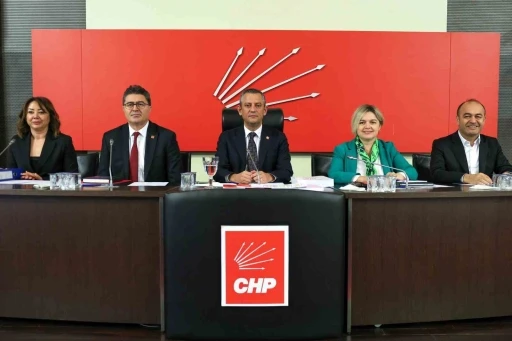 CHP Genel Başkanı Özel: “CHP iktidarda olsa Suriye göç sorununu nasıl yöneteceğini de biliyor”
