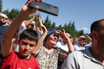 CHP Genel Başkanı Özel, Doğanşehir ilçesini ziyaret etti
